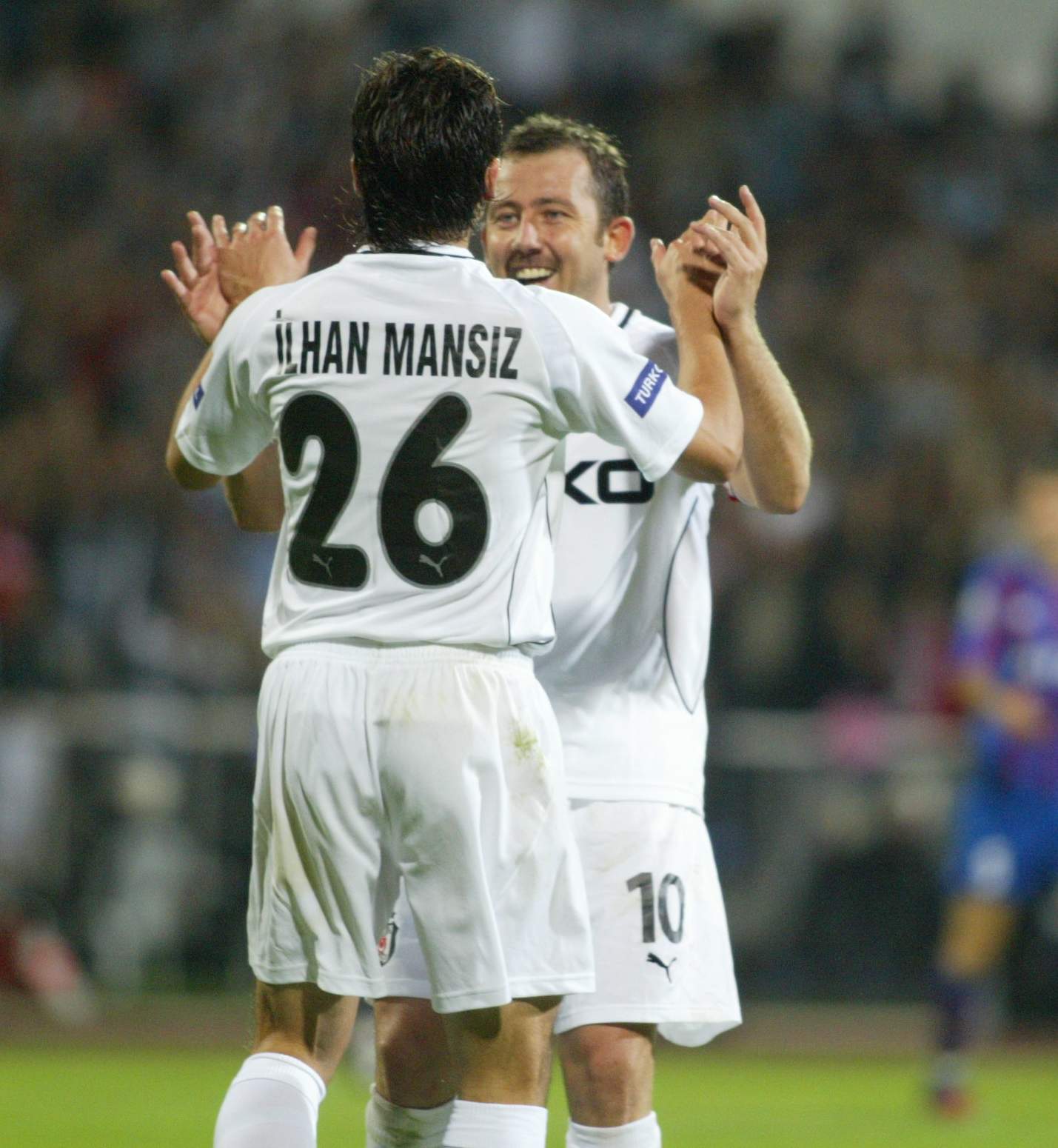 Fanatik on X: "İlhan Mansız & Sergen Yalçın (2003) #Beşiktaş https://t.co/UG2fjhtdNL" / X