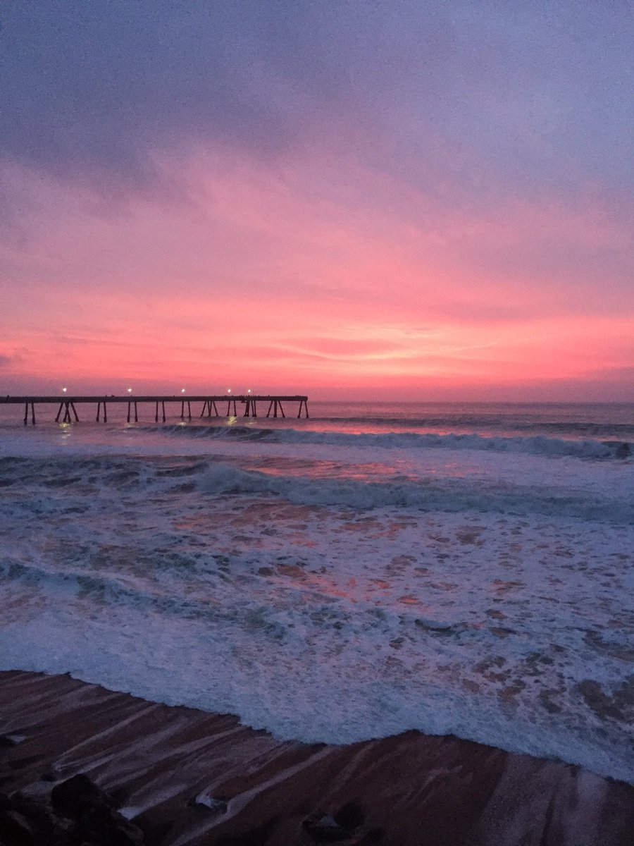 CoachNaks1's tweet photo. We came upon this on the family Christmas stroll. We are truly blessed. #leftcoastliving #merrychristmafornia https://t.co/2n84qQb03d