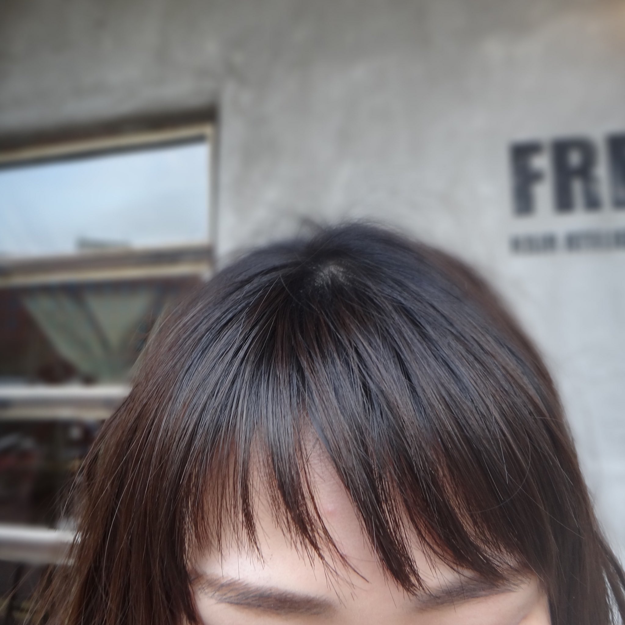 Uzivatel 山本 憲司 大阪 美容師 Na Twitteru 前髪 オン眉にする前の最初の一歩 なかもず なかもずfree 中百舌鳥 中百舌鳥美容室 大阪美容室 堺美容室 ヘアスタイル カラー カット カジュアル ストリート アメ村 ハイライト 束感 オン眉 アシメバング 前髪