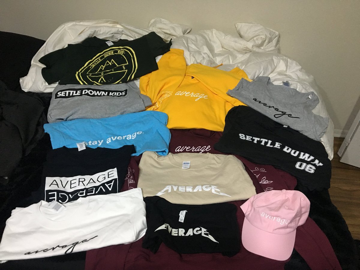 RyanAbe's tweet image. HOLIDAY GIVEAWAY!!

Im giving away one of EVERY item you see here, 12 in total +3 people that I will be buying lunch for via paypal!!

*To enter simply retweet/like this tweet (must be following)*

I’ll be choosing 15 winners total, each will win a random item out of the 15 :)