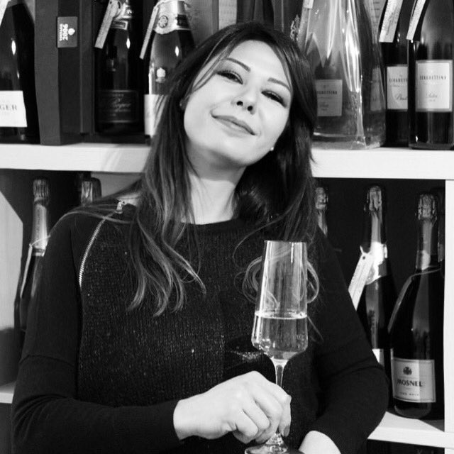 #MERRYCHRISTMAS to all the #winelovers!! Cheers!! 🍾🥂 #BuonNatale