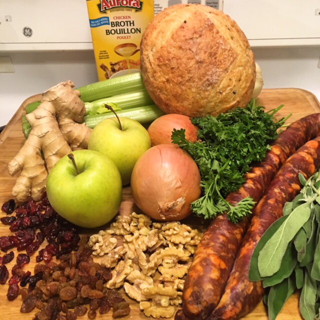 KitchenSprout's tweet photo. #FreshTurkey from .@dilisos #ChristmasDinner #FlavourInjector #CajunButterNBeer #BaconWrappedTurkey #HomemadeStuffing #Aromatics #ChickenBroth #AndouilleSausage #Sage #Cranberry #Walnuts #Parsley #FreshBread #HomeChef #MerryChristmas #CheersFromToronto🎅🏻🎄🎅🏻🎄🎅🏻🎄 https://t.co/StYJSxZWpV