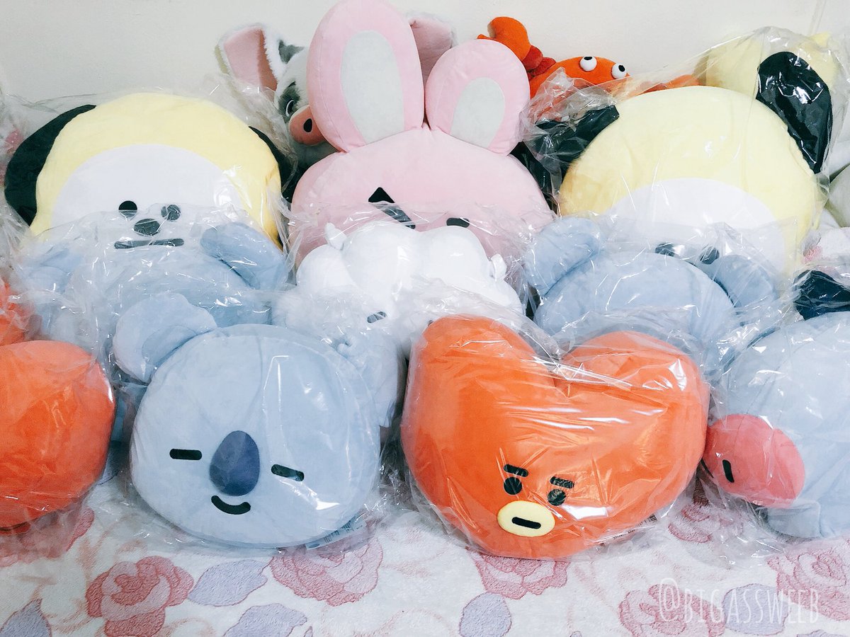 【Followers Only】

Official #BT21 Face Cushion 30cm

RT &amp; Like this tweet to enter. I’ll pick 2 random winners on Jan 15th ~ 
Winners pick their plushie of choice. 
Shipping paid by me.

For ARMYs worldwide. 

Merry Christmas🎄♥️
