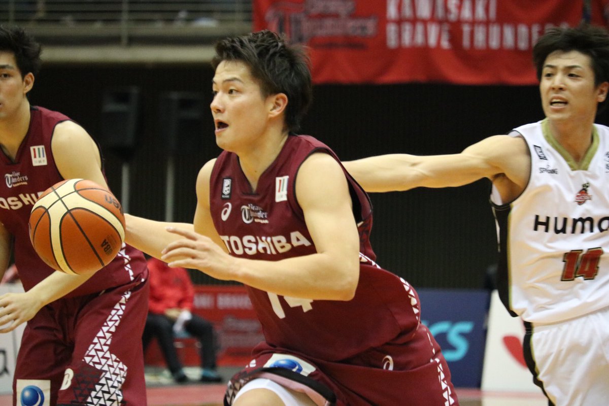 川崎ブレイブサンダース 辻直人 選手 実着 ユニフォーム上下セット サイン入り 川崎ブレイブサンダース 辻直人 選手 実着 ユニフォーム上下