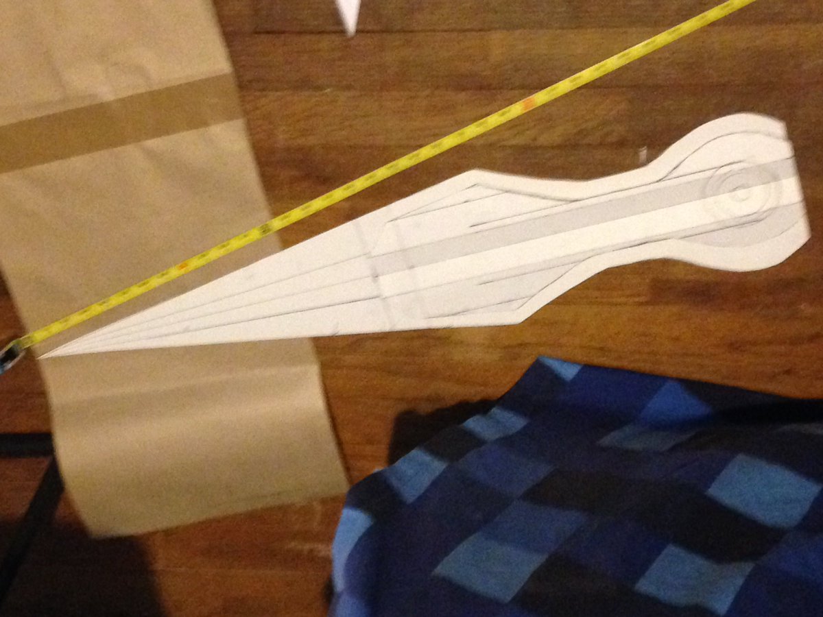 TCosmiclatte's tweet photo. Merry Christmas and happy holidays to all! Just wanted to share a little of what's in the works. #holidayseason #rwby #RWBY5 #holidaycosplay #weaponprop https://t.co/RcMcN4lzYO