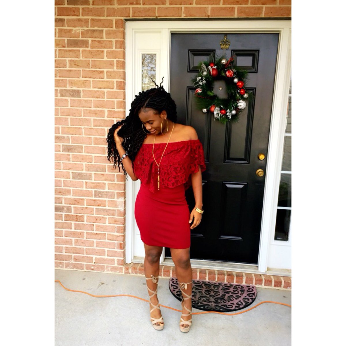 chillinghot5's tweet photo. MERRY CHRISTMAS 🎄🤗🤗🤗 https://t.co/3Wu2wYlrTG