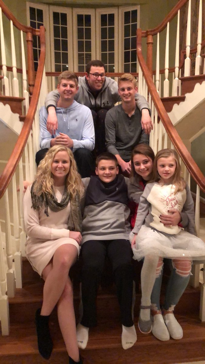 alexstrohman39's tweet photo. Thank god for change #plushailey https://t.co/h9qsLY8WN6