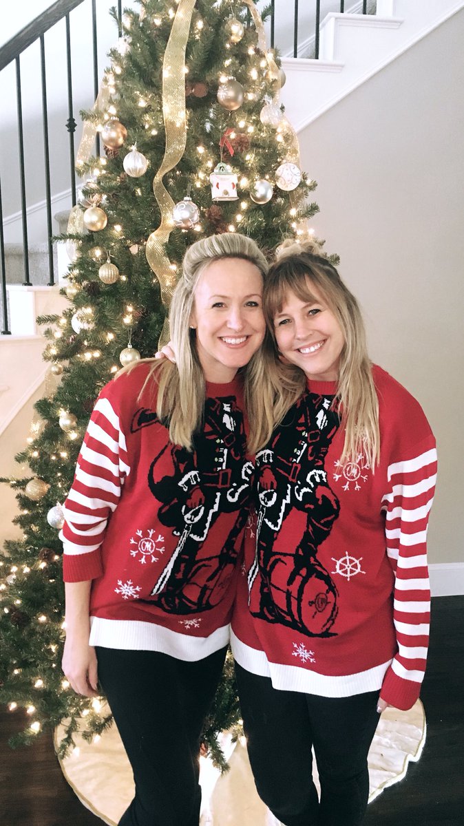 512drinks's tweet photo. Merry Christmas in our Captain Sweaters! #diageorep #captainmorgan https://t.co/qFjSSrSNdd