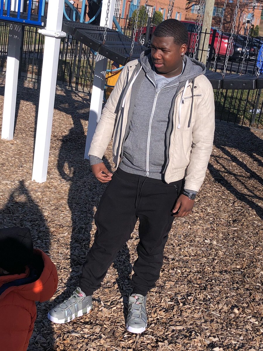 DaRealGotti1's tweet photo. Wake me up this Shit a Dream 🙅🏾‍♂️💯 every since my brother ❤️👼🏾 left shit haven’t been the same 💔 #LongLiveJames👼🏾♥️ https://t.co/3kktQJYR7g