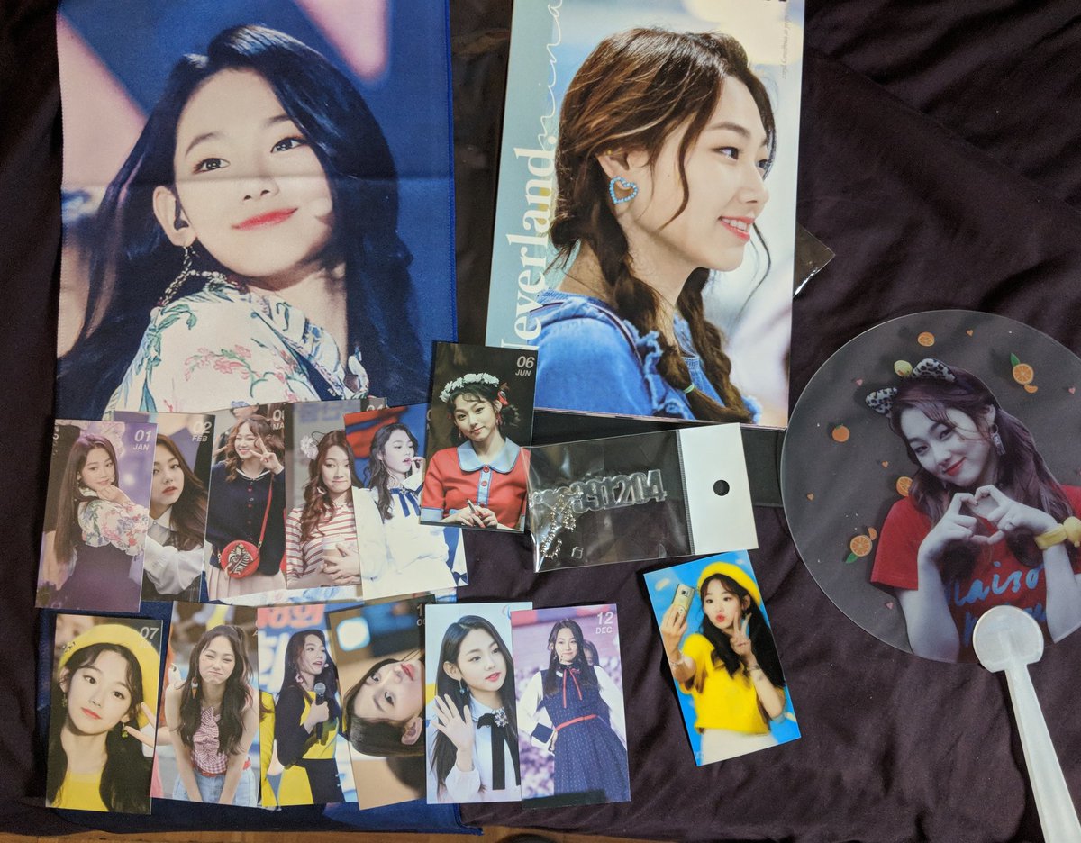 pimpbot9000's tweet photo. Seasons greetings came in last week but I've been busy. Thank you @KANGMINAnet for the beautiful fan goods and @jellyfished9 for organizing the group order. @gu9udan fighting! https://t.co/UTRhfHo2r2