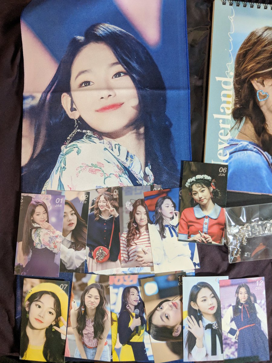 pimpbot9000's tweet photo. Seasons greetings came in last week but I've been busy. Thank you @KANGMINAnet for the beautiful fan goods and @jellyfished9 for organizing the group order. @gu9udan fighting! https://t.co/UTRhfHo2r2