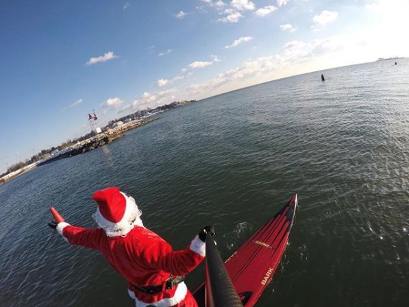 standuppaddletv's tweet image. Merry Christmas to all and to all a good night! #supconnect #barkboards #surftechusa
📷: Joe Galiatsatos

Share your photos: supconnect.com/photo-contest-…