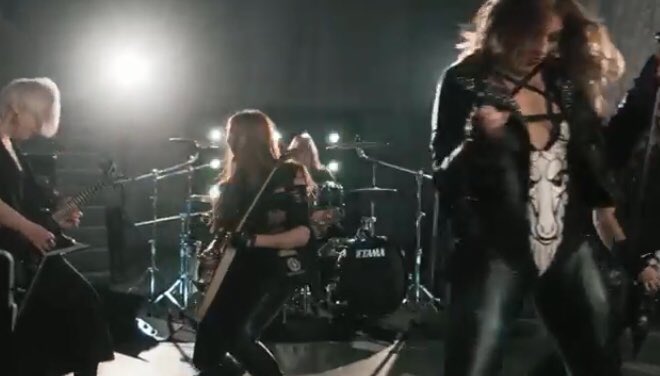 Merry Christmas and Happy New Year! This is our gift for all over the world!
POKERFACE feat Elza Shtolz - The World Is Yours (Arch Enemy cover) 
<a href="/archenemymetal/">ᴀʀᴄʜ ᴇɴᴇᴍʏ</a> <a href="/AWhiteGluz/">Alissa White-Gluz</a> <a href="/WhiteOwlLadyX/">Alexandra Orlova</a> #metal #archenemy #pokerface #xmas