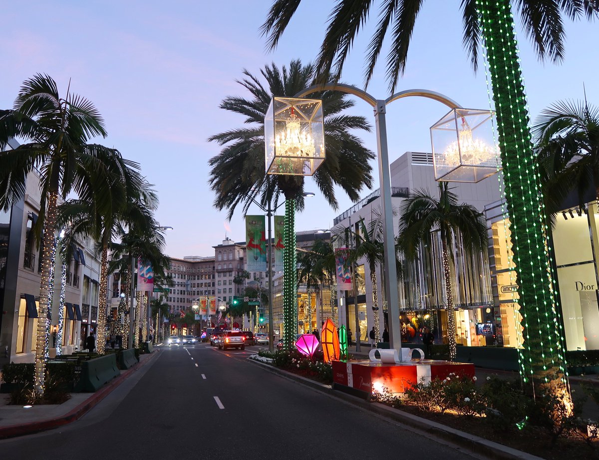 Rodeo Drive At Christmas