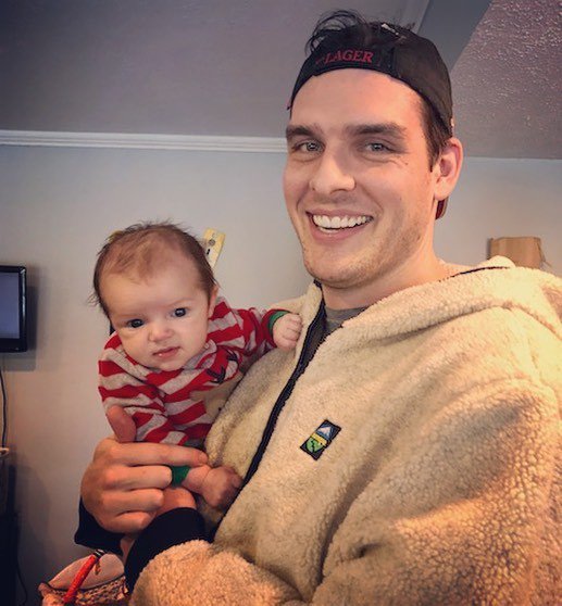 double0simo's tweet photo. Parker wanted to say “Merry Christmas” to everyone...but he couldn’t bc he’s just a baby and can’t talk. https://t.co/y7cFlaXflg https://t.co/tZrI7K0yAz