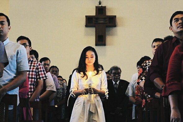 Ribuan lilin dpt dinyalakan dari satu lilin dan nyalanya tdk akan berkurang. Begitu pun kebahagiaan tdk akan prnah berkurang walau di bagi2.