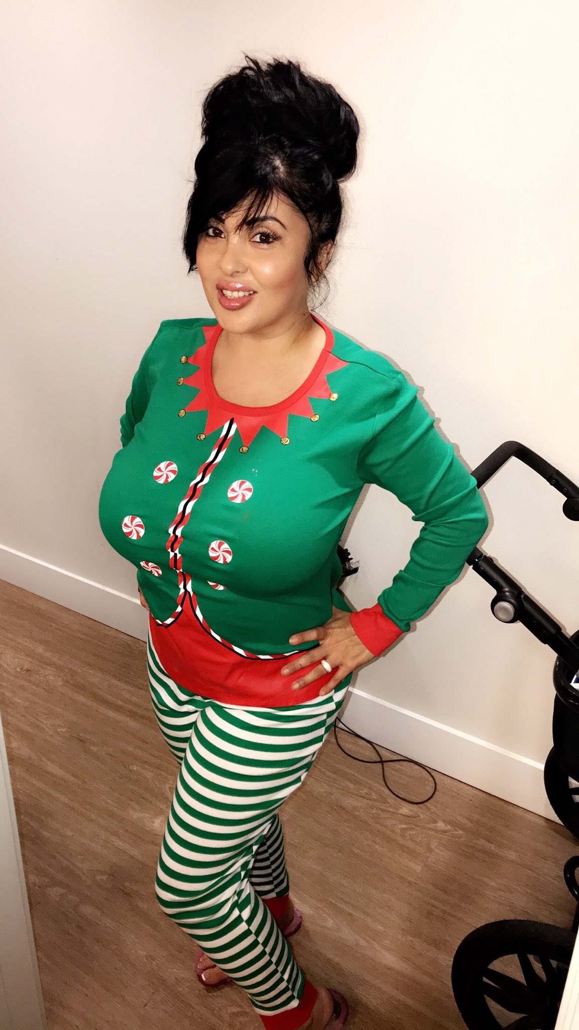 💋 Miss Jaylene Rio on X: Merry Christmas everyone! 🎄❤️😘🎄🍾  t.coAvvGtDySkK  X