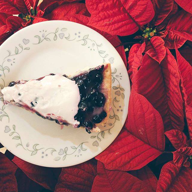 _HeidisPies's tweet photo. Hap-Pie Holidays everyone! Seriously though, we want to #ThankYou for allowing us to serve you, our #SanMateoCA community. Your support makes #HeidisPies what we are! 🎄❤️ https://t.co/evIdV2UGg7