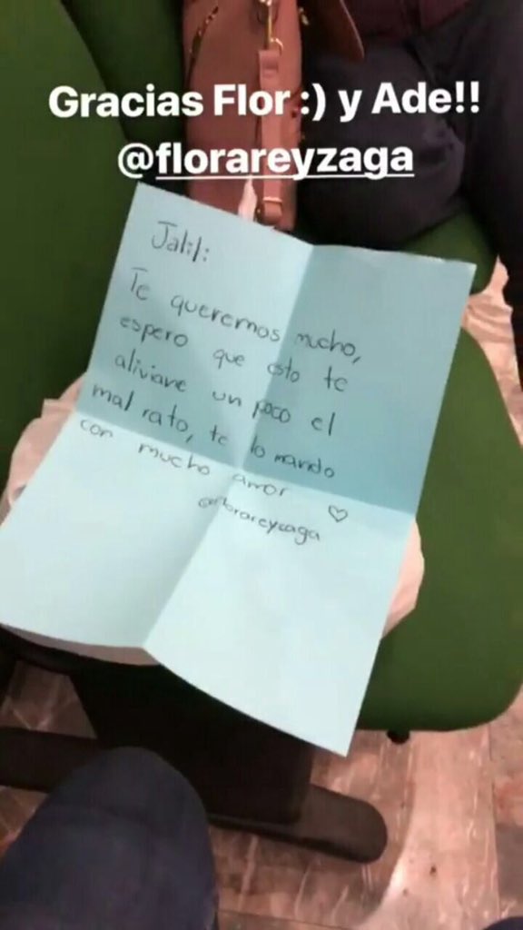 IamCassandraRV's tweet photo. No sabes cómo nos hace feliz que tengas tu comida, toda Familia Laferte se alboroto por qué pudieras tenerla, en especial @florareyzaga https://t.co/LrOsGS0mNb