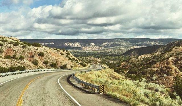 Reposting <a href="/funny/">Funny</a>.truck:
That kind of road 🚌💨