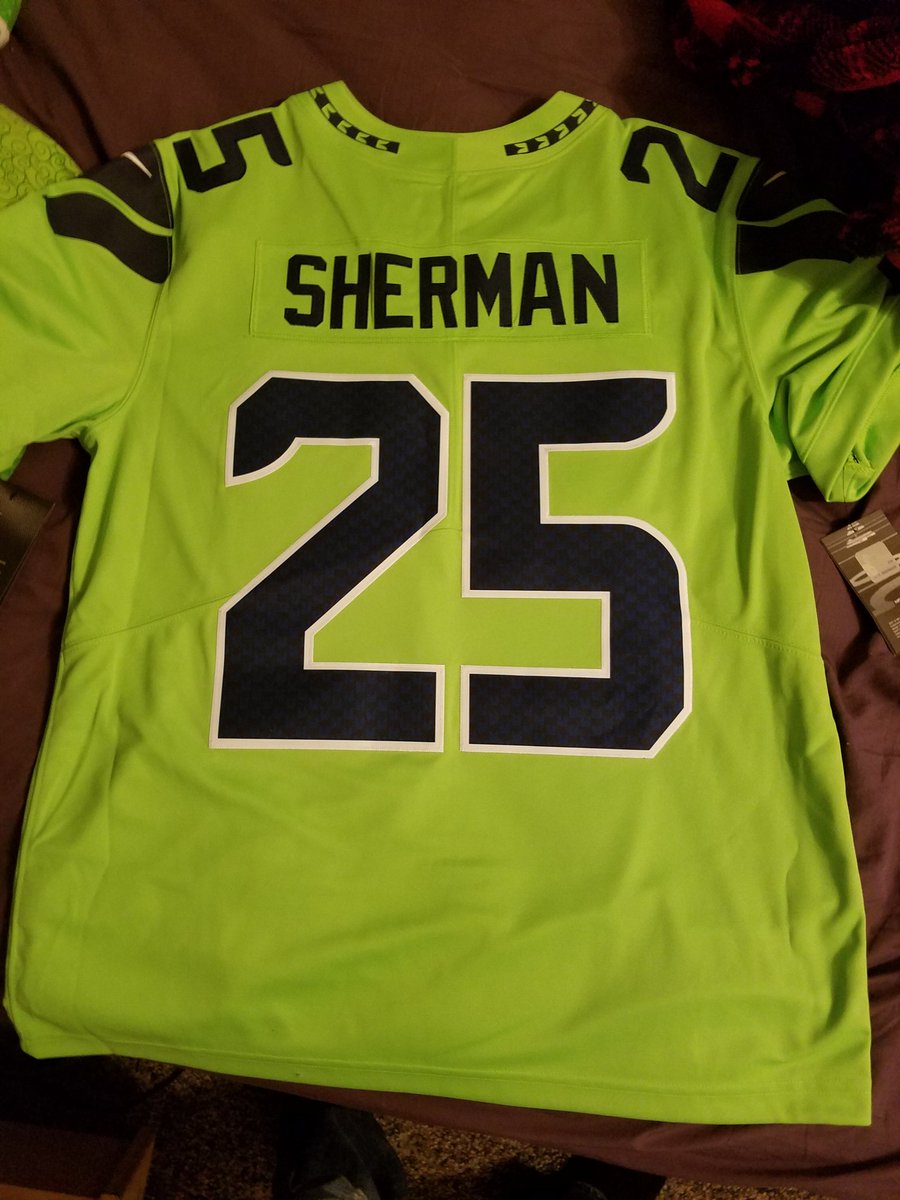 my girl gave me the best Christmas present ever! best DB in the league <a href="/RSherman_25/">Richard Sherman</a>
