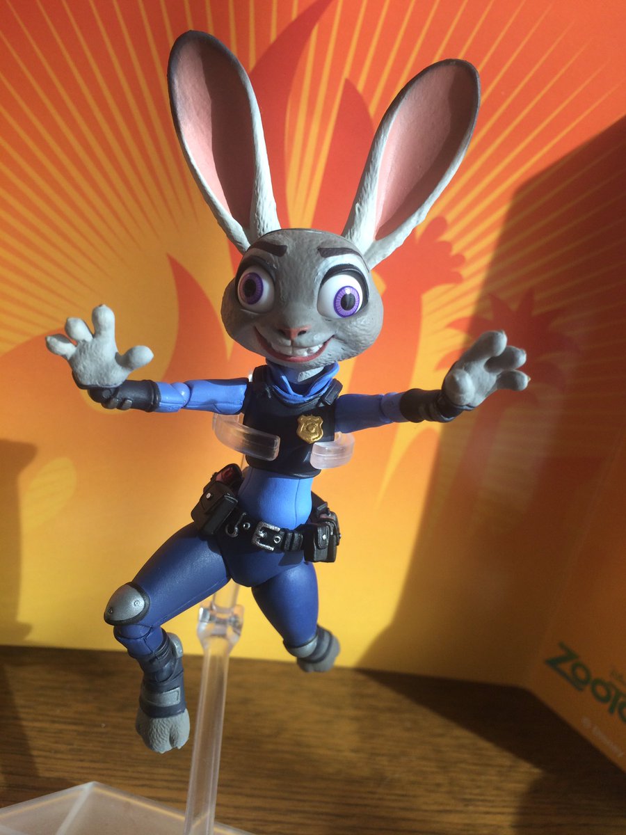 Inox92f 魔法使い No Twitter ムービーリボのジュディ ホップス届いた 大きさもちょっと小さいウサギ感が出てて超可愛いし 眼球可動で表情が超豊か こりゃリボの最高傑作やでまじで これからも表情パーツ多くつけてくれると嬉しいなー ムービーリボ ジュディ