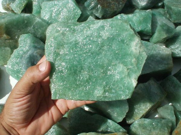 PDChina's tweet photo. A 519,500-ton lithium deposit was found in Southwest China's Sichuan this year, which is expected to reduce China's reliance on imports as energy experts call for its protection and the creation of a strategic reserve https://t.co/PtQpgyxIyh