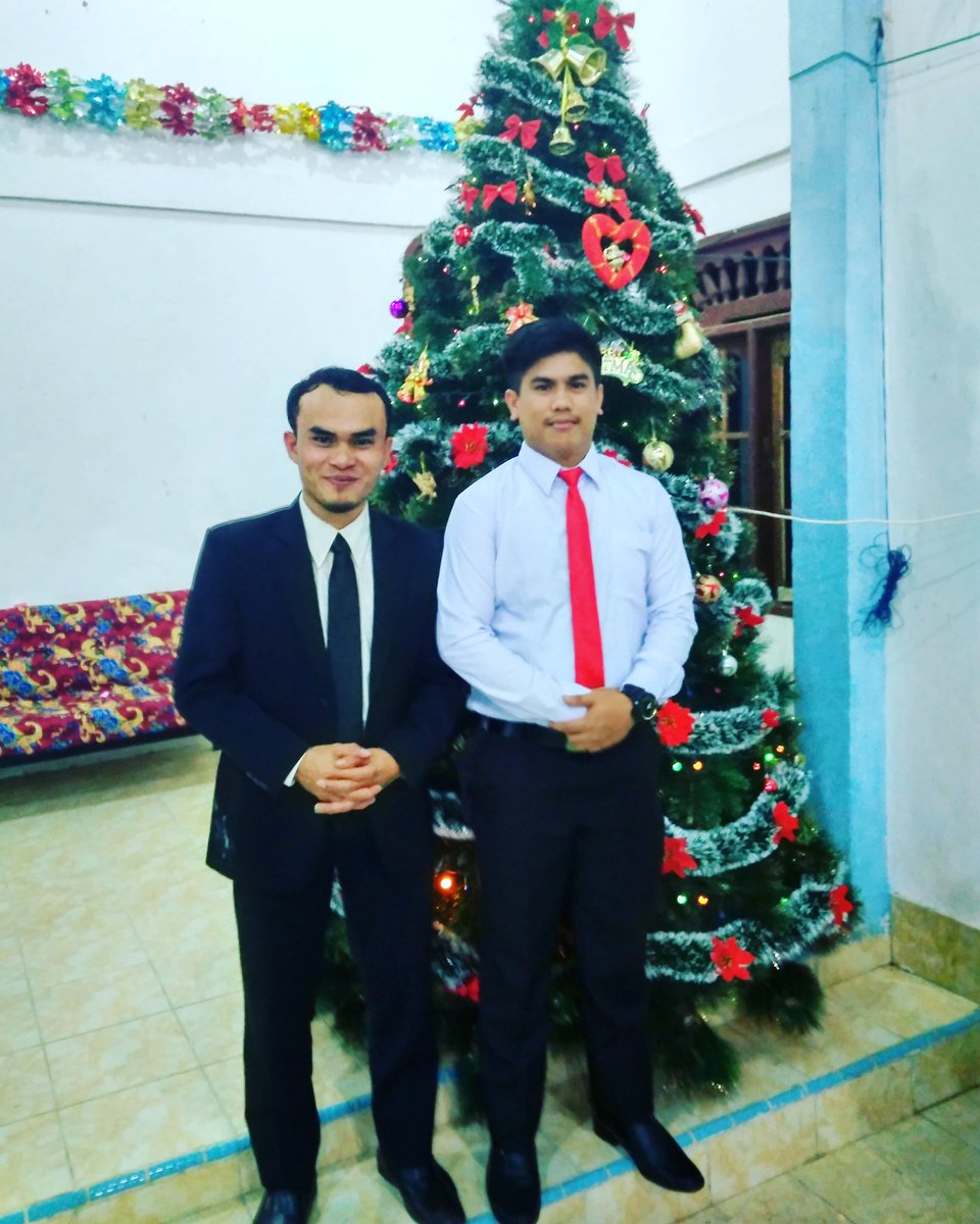 Bangrait_Marno's tweet photo. Selamat hari natal 2017 &amp; Tahun Baru 2018, damai natal beserta kita semuanya. Amin https://t.co/eQtv1YLgLr