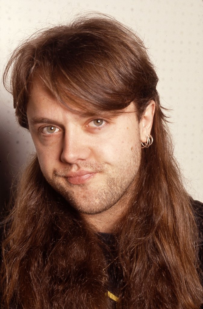 HAPPY BIRTHDAY CALVO, ENANO, MASTER. LARS ULRICH! \\m/          