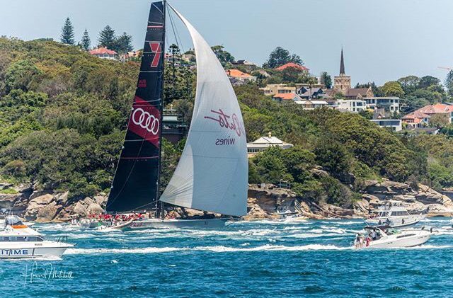 Don’t forget you can follow us and the entire fleet on the @officialrolexsydneyhobart yacht tracker: rolexsydneyhobart.com/tracker/mt #wildoatsxi #sydneytohobart 📷: @howiie44