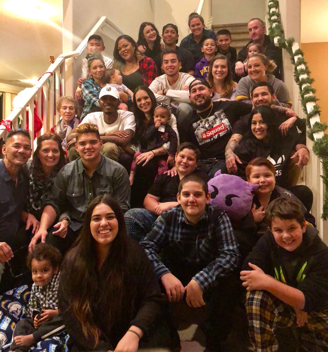 DonnellSablan's tweet photo. I love this awesome, amazing, crazy family to death! This isn’t even half of them. #SablanTribe #Sablan #SablanStrong #Family #familygoals #Vegas #love https://t.co/NGM8eoJLxq