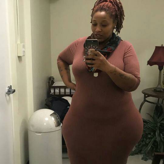 SinclairErvy's tweet image. 🙌 YASSS It's time for a great show MRZ💋TEY💋:MERRY CHRISTMAS 🎁🎄 
liveme.com/media/liveshor…