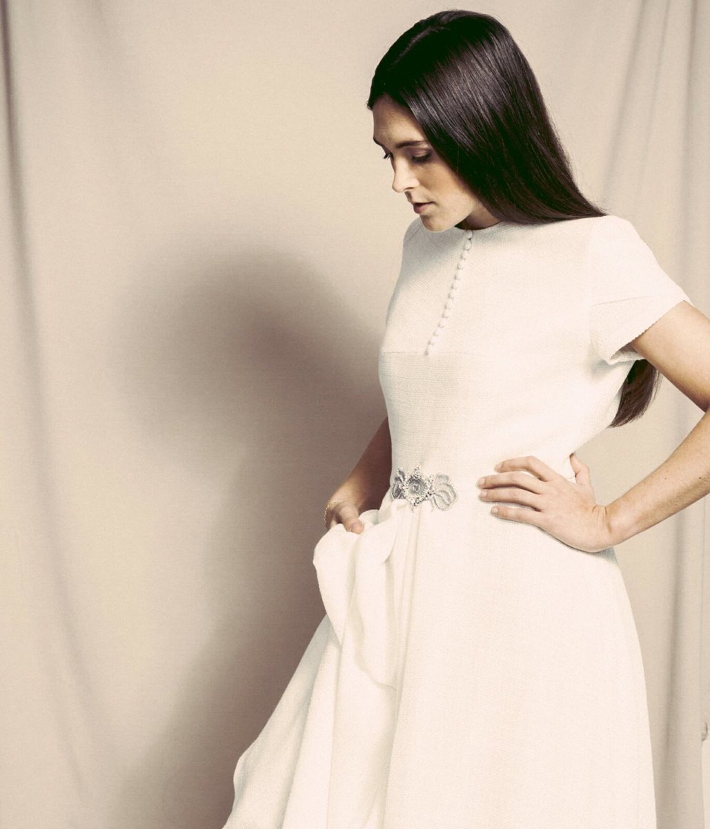 #Novias diferentes ... Porque no todas queremos el tradicional vestido ... Porque cada una es diferente ... Por eso en <a href="/nicholasatienza/">NICHOLAS & ATIENZA</a>  te escuchamos y convertimos en realidad tu sueño. 

DRESS <a href="/nicholasatienza/">NICHOLAS & ATIENZA</a>