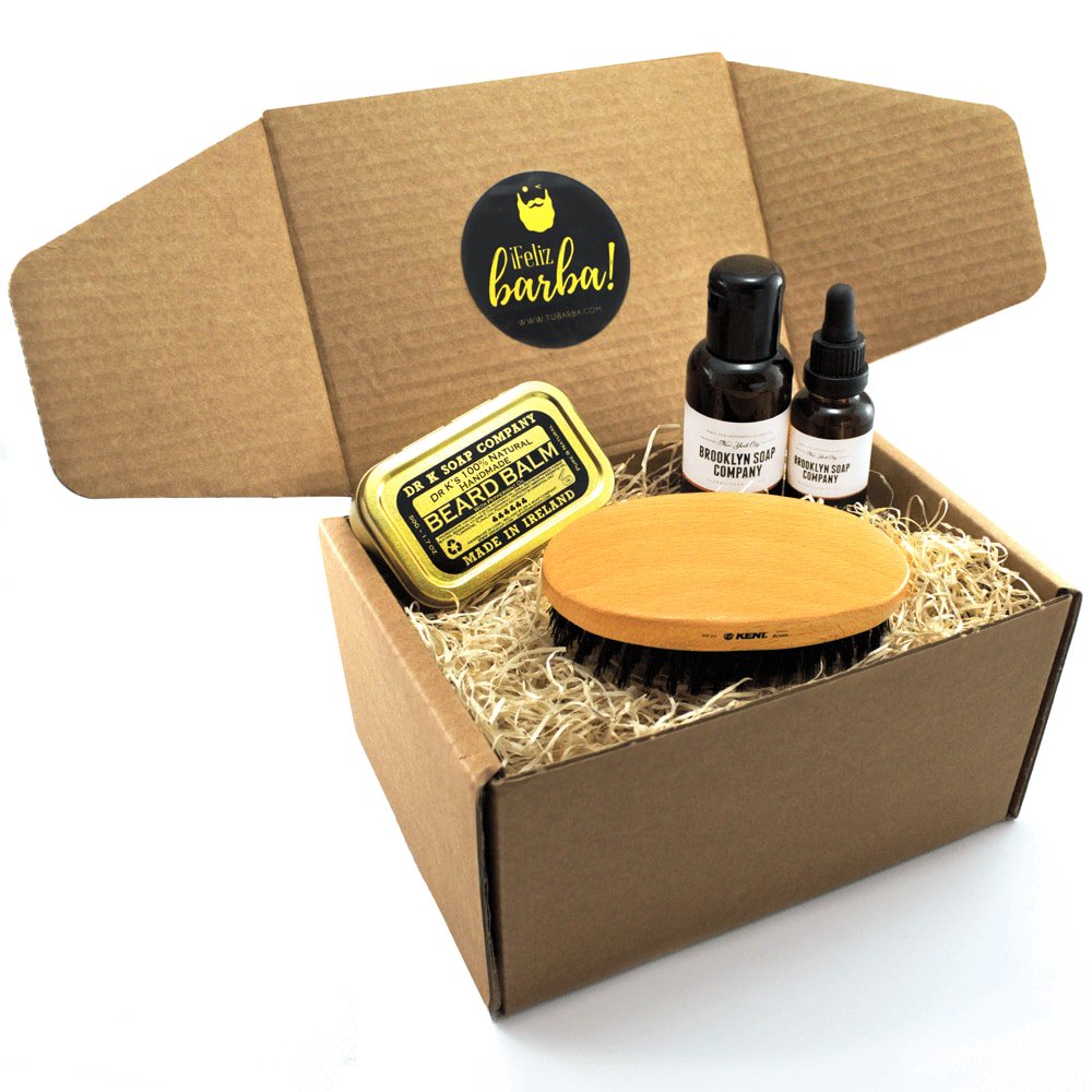 TuBarbaOnline's tweet photo. ¡Se acercan los Reyes Magos! En https://t.co/wIqRYm5hzz tenemos un montón de packs de regalo a precios increíbles y envueltos con cariño para que tu regalo sea inolvidable. ¡Haz feliz a tu barbudo favorito!😃👑👑👑 #Barba #Beard #Regalos #Ofertas #Promociones #España #Badalona https://t.co/dJGJuAwwQR