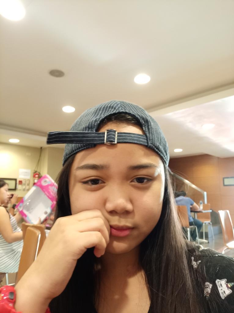 bellaxrys's tweet photo. titibo tibo HAHAHAHA https://t.co/ahwGfb2sYJ