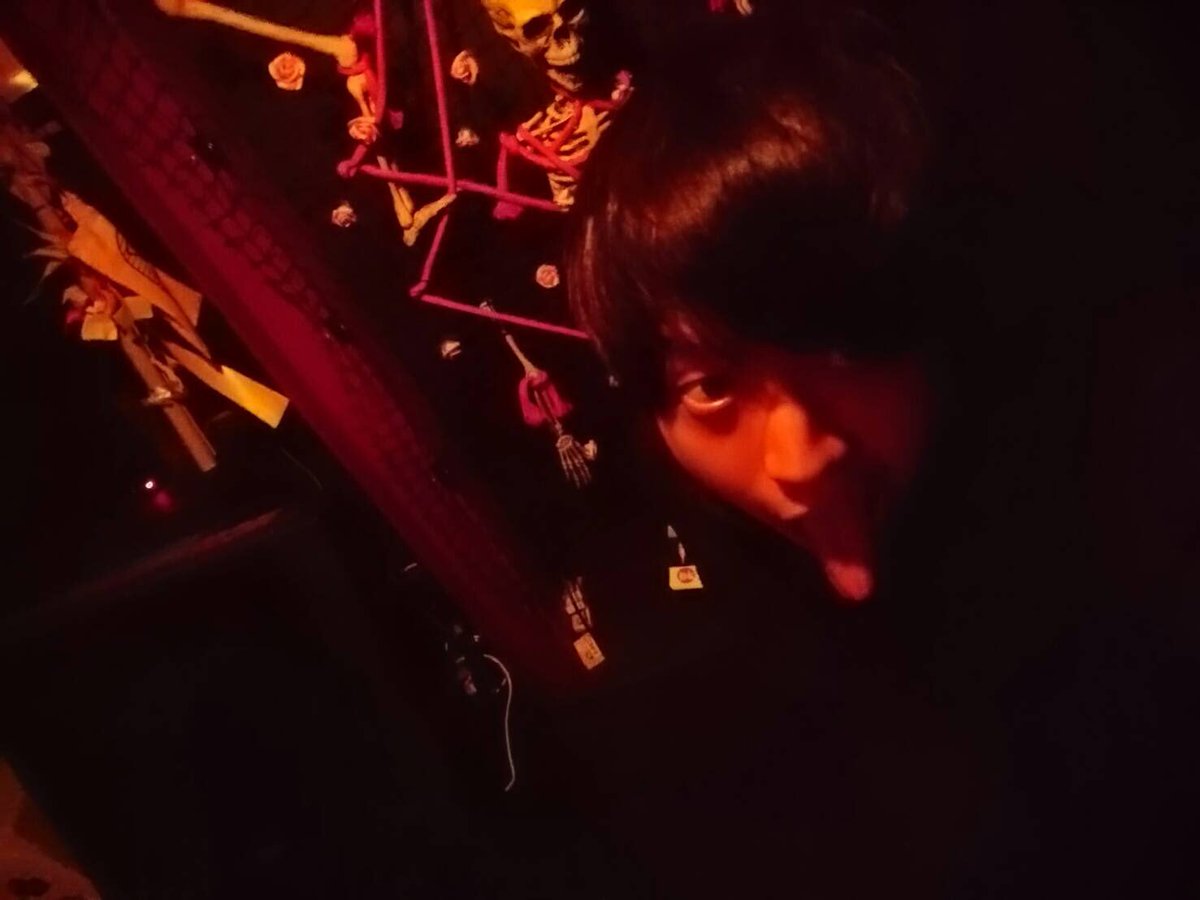 barbigboss's tweet photo. 『BigBoss』終了まで後5日。

本日も20時オープン！

今日は「ゆうと」出勤(￣(工)￣)

※店内備品や計器類、欲しい方おられましたらDM下さい。※ https://t.co/OKENqIBWE3