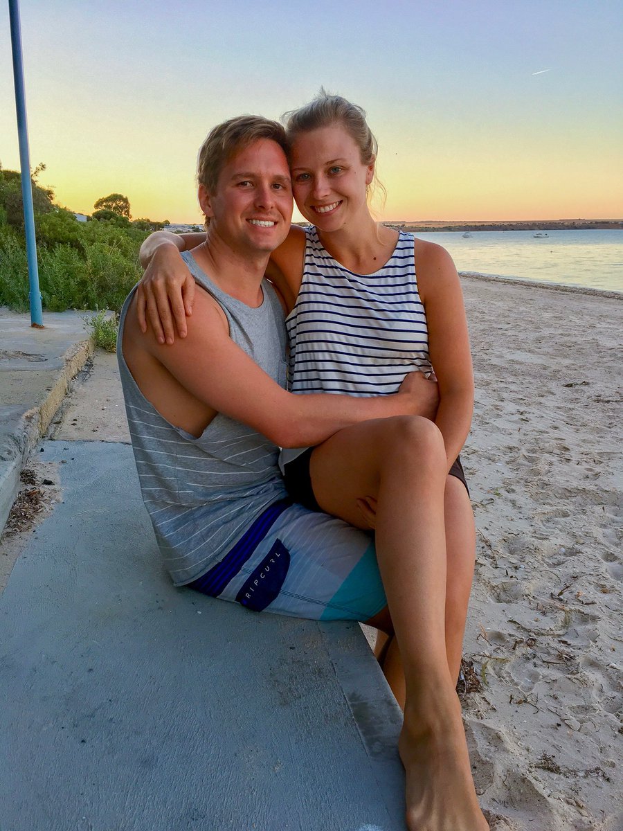 Merry #boxingday from the most magical place on earth #blackpoint #yorkepeninsula #SouthAustralia #sunset #love #husbandandwife