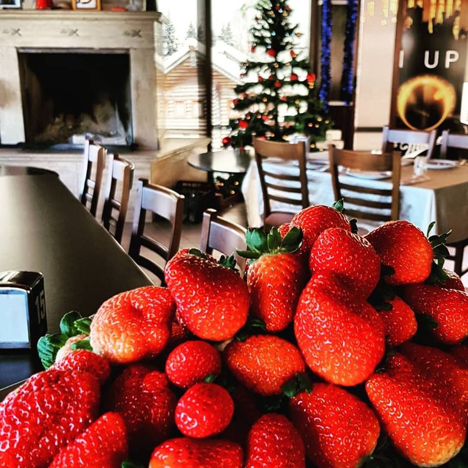 YesilirmakCilek's tweet photo. #strawberry #cilek #winter #kis #Dillirga #Yesilirmak #Limnitis https://t.co/9tzf2AIE6d