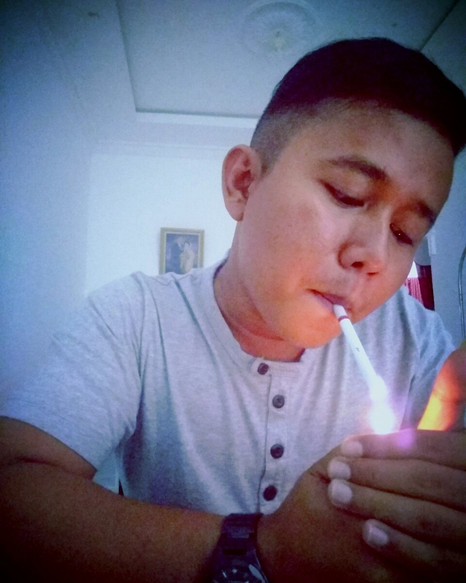 Manullang_Bryan's tweet photo. #cigarette https://t.co/QPqiLsCbFB
