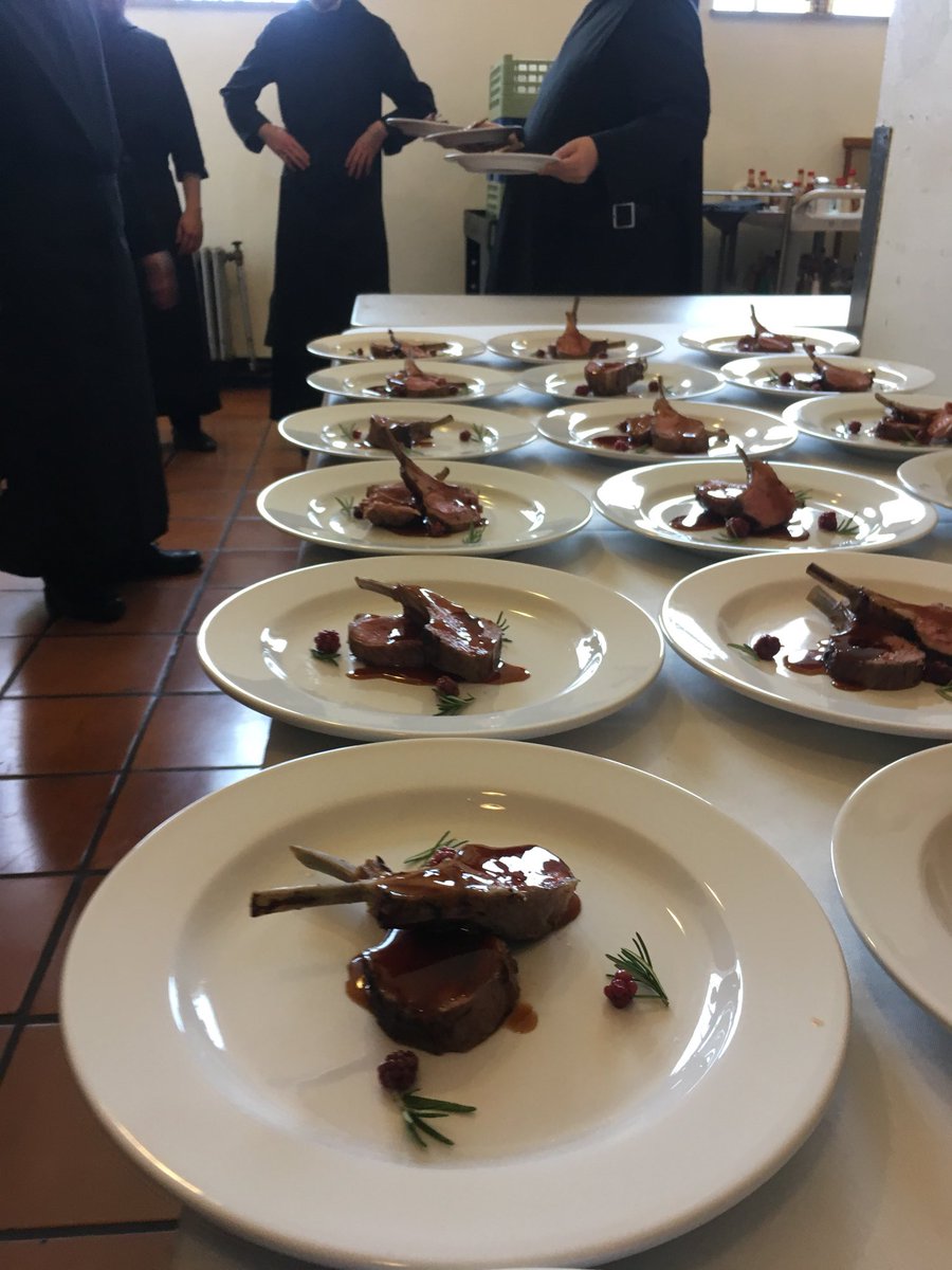 BonAppetitAbbey's tweet photo. Merry #Christmas and a special menu meal for the #Monks of #MountAngel today. "Artfully presented #simple, #fresh, good #food, portioned in moderation” https://t.co/cMSRI9RUWp