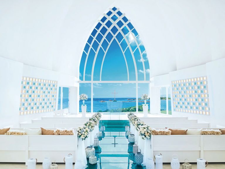 海の見えるチャペル