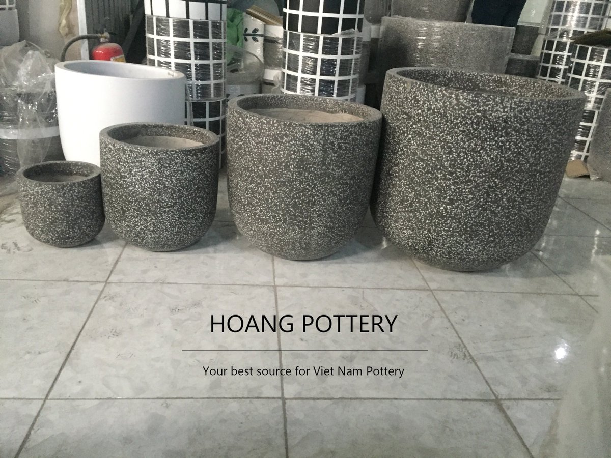 HoangPottery's tweet photo. #Simple #grey #terrazzo #eggplanters. πΏβ¨β¨
#vietnam #pottery #pot #planter #flowerpot #terrazzoplanter #gray #greypot #greyplanter #graypot #grayplanter #eggplanter #eggpot #roomdecor #housedecor #handpainted #painted #cement #concrete #decorproduct #handmade #decor #decoration https://t.co/BB8RmuluRp