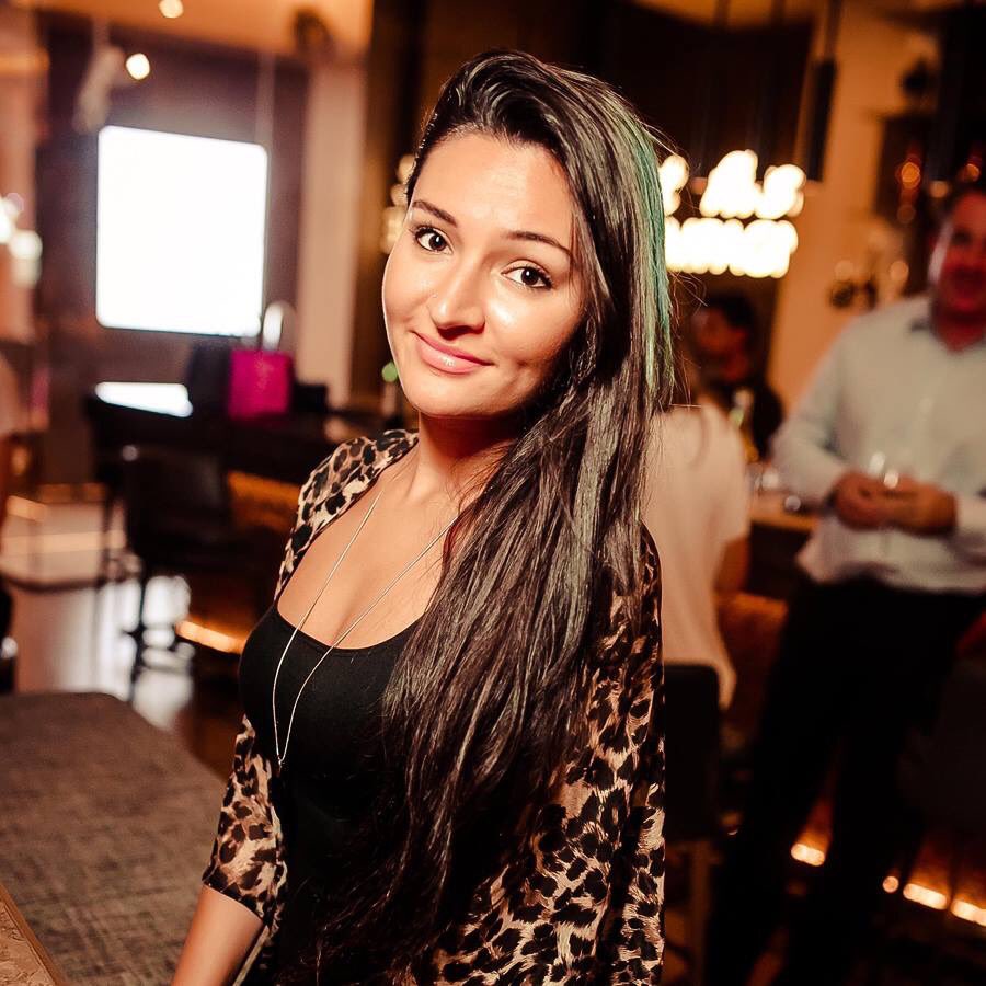 It's Boxing Day AND Ladies Night, with 3 FREE glasses and 50% off our food menu for her. #qwertydxb #gastrobar #ladiesnight