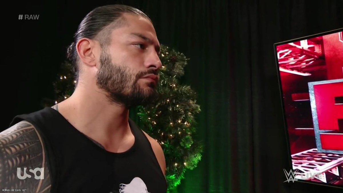 RomanReignsNet's tweet photo. Monday Night RAW Screencaptures: https://t.co/IKQdCxwBkN #RAW #RomanReigns #RomanEmpire https://t.co/28lzcW0aLF