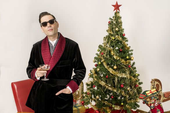FIP 📻 (@fipradio) on Twitter photo C'est encore Noël ✨ avec <a href="/gaspardroyant/">Gaspard Royant</a> <a href="/BWHamon/">Baptiste W. Hamon</a> <a href="/jwedinjfelzine/">Jo Wedin & Jean Felzine</a> <a href="/JoweeO/">Jowee OmiciL aka Mr.BasH!💜</a> #HuguesKieffer #SLJ2F #Replay
fipradio.fr/player/reecout… C'est encore Noël ✨ avec <a href="/gaspardroyant/">Gaspard Royant</a> <a href="/BWHamon/">Baptiste W. Hamon</a> <a href="/jwedinjfelzine/">Jo Wedin & Jean Felzine</a> <a href="/JoweeO/">Jowee OmiciL aka Mr.BasH!💜</a> #HuguesKieffer #SLJ2F #Replay
fipradio.fr/player/reecout…