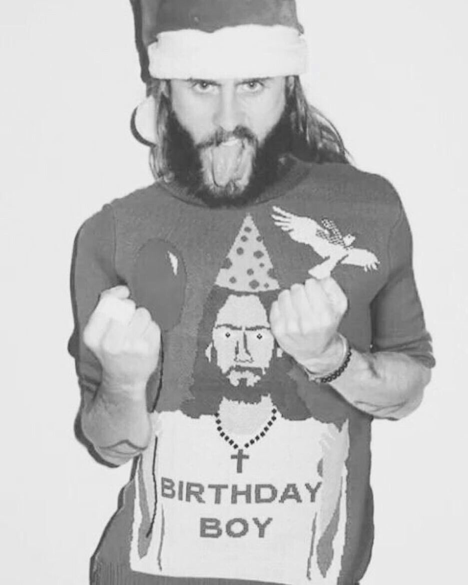 LA 26           Happy birthday Jared Leto!                              