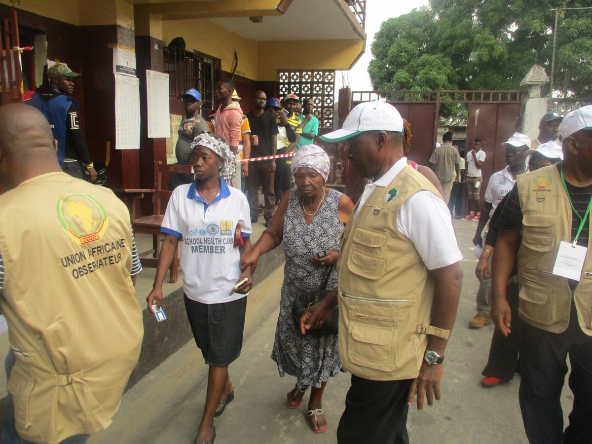 No matter who is winning in #Liberia this time the issue of peaceful and credible elections should be preserved. #Liberia above all