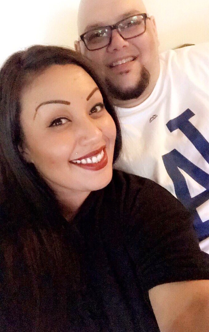 VanessaBorquez's tweet photo. I love these two more than anything! Merry Christmas from my beautiful lil family to yours 🎄♥️ #isendthissmileovertoyou #myfriendbecametheloveofmylife #luckyme #babymomma #babydaddy #fatherdaughter #twinsies #johnnyjr #babysfirstchristmas #thisisthelife #thelifeofZOE https://t.co/tMKevJQoA2