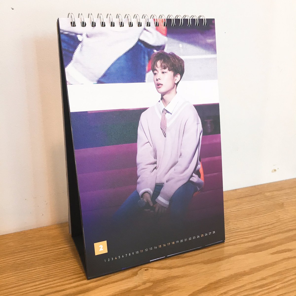 peachnwink's tweet photo. [🇹🇭] {Stock Sale} 2018 SEASON GREETING 'DAYBREAK' 🐥 by
@SEONHOPICK101 

🎁 ปฏิทิน + มินิฟตบ. + โปสเตอร์ A3 + โปสการ์ด + การ์ดใส + สติ๊กเกอร์
💰 850฿/set/มัดจำ
🚚 ส่ง 50/70/นัดรับ
📌 ปิดโอน 30 dec
💖 สั่งจองทาง DM เลยจ้า

#ตลาดนัดproduce101 #ซอนโฮ #YooSeonho https://t.co/rRktSCgGNj