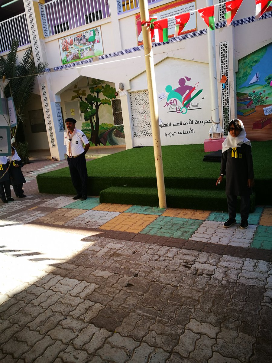 schooljalan's tweet photo. زارت المدرسة اللجنة المحلية لمسابقة التفوق الكشفي والارشادي 2017/2018م بحضور المشرف الاستاذ ثابت الرزيقي والاستاذة راية الهاشمية يوم الاحد تاريخ 24/12/2017م
راجين المزيد من التقدم في التقييمات المقبلة https://t.co/q1k44YTNQJ